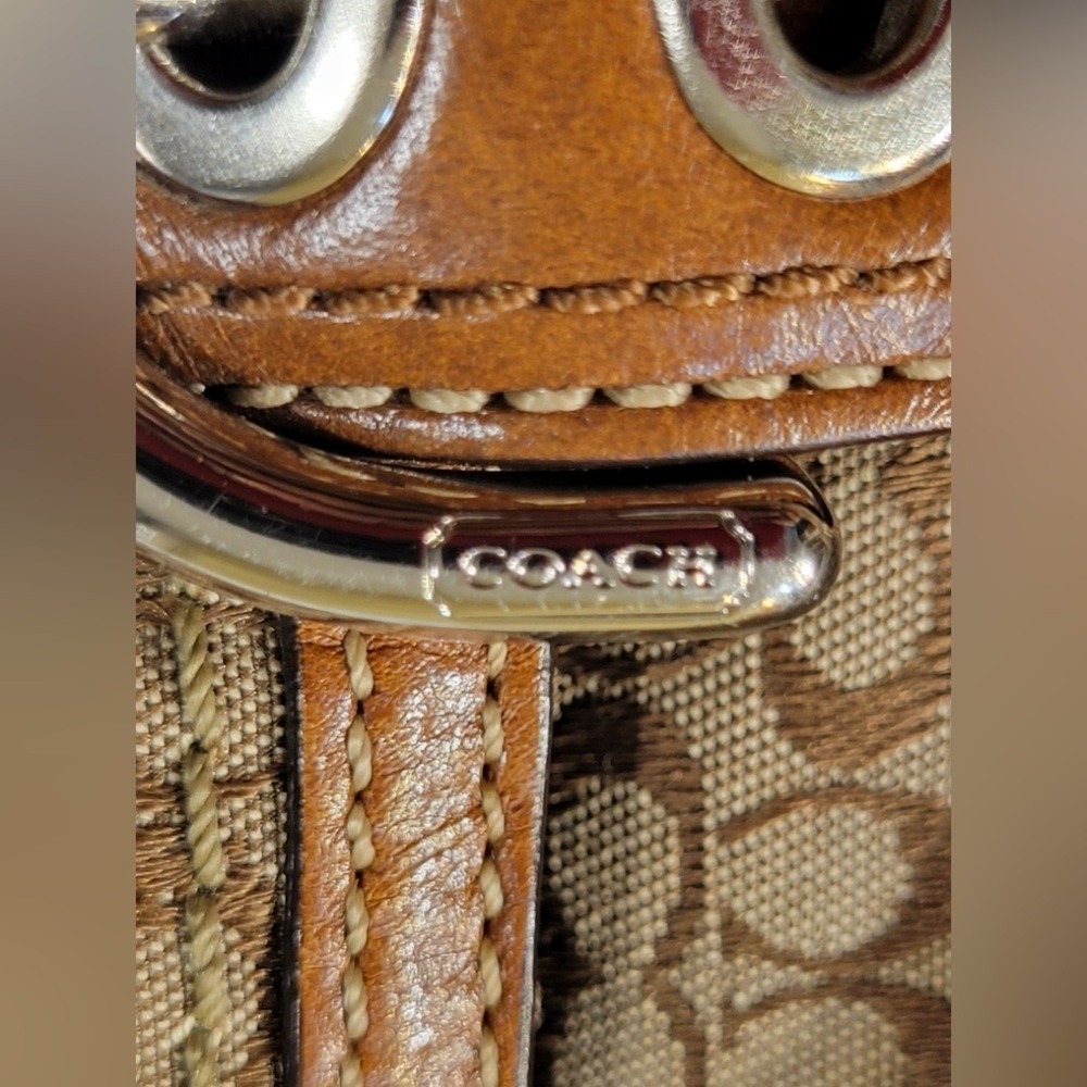 VTG Y2K Coach 44718 Brown Mini C Signature Soho Buckle Swingpack Crossbody Purse - Picture 7 of 16